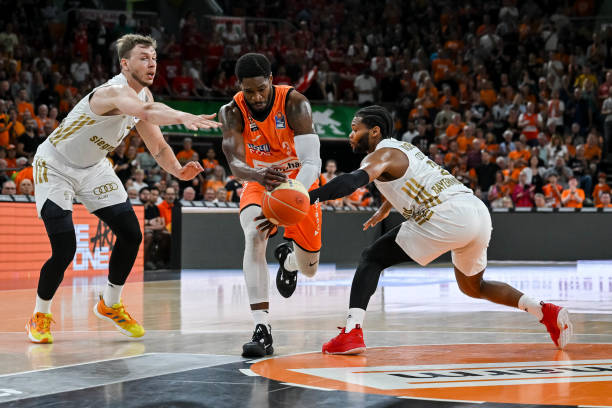 跨栏赛事的 跨栏赛事的