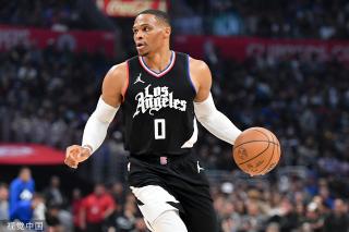 在他职业生 在他职业生